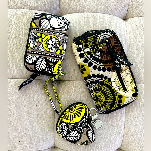 Three-piece Vera Bradley wallet set - Picture 1 of 7
